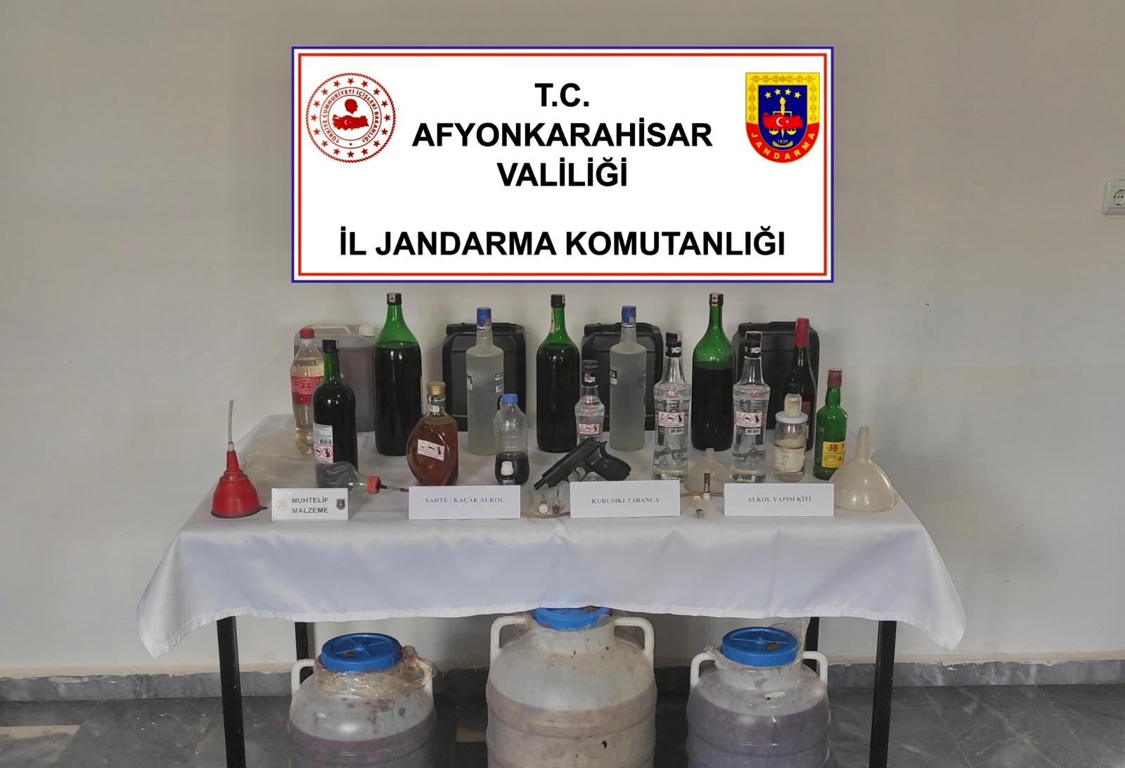 Afyonkarahisar'da Sahte Alkol Operasyonu: 131 Litre Kaçak İçki Ele Geçirildi